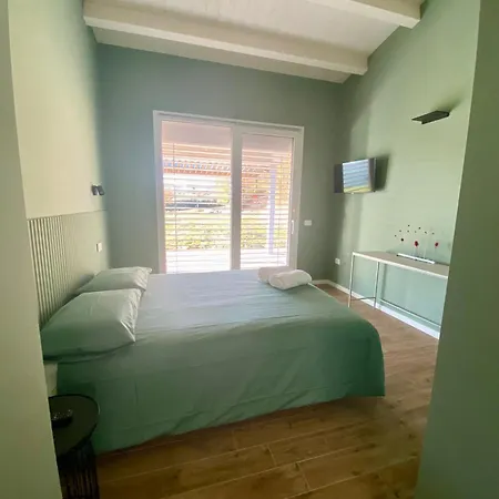 Casa Raggia Гостевой дом Belvedere Ostrense