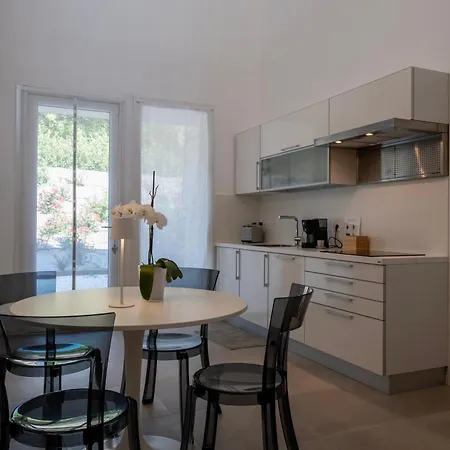 Guest house Casa Raggia 3*