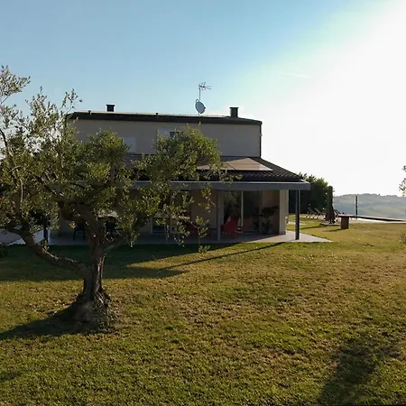 Guest house Casa Raggia Belvedere Ostrense